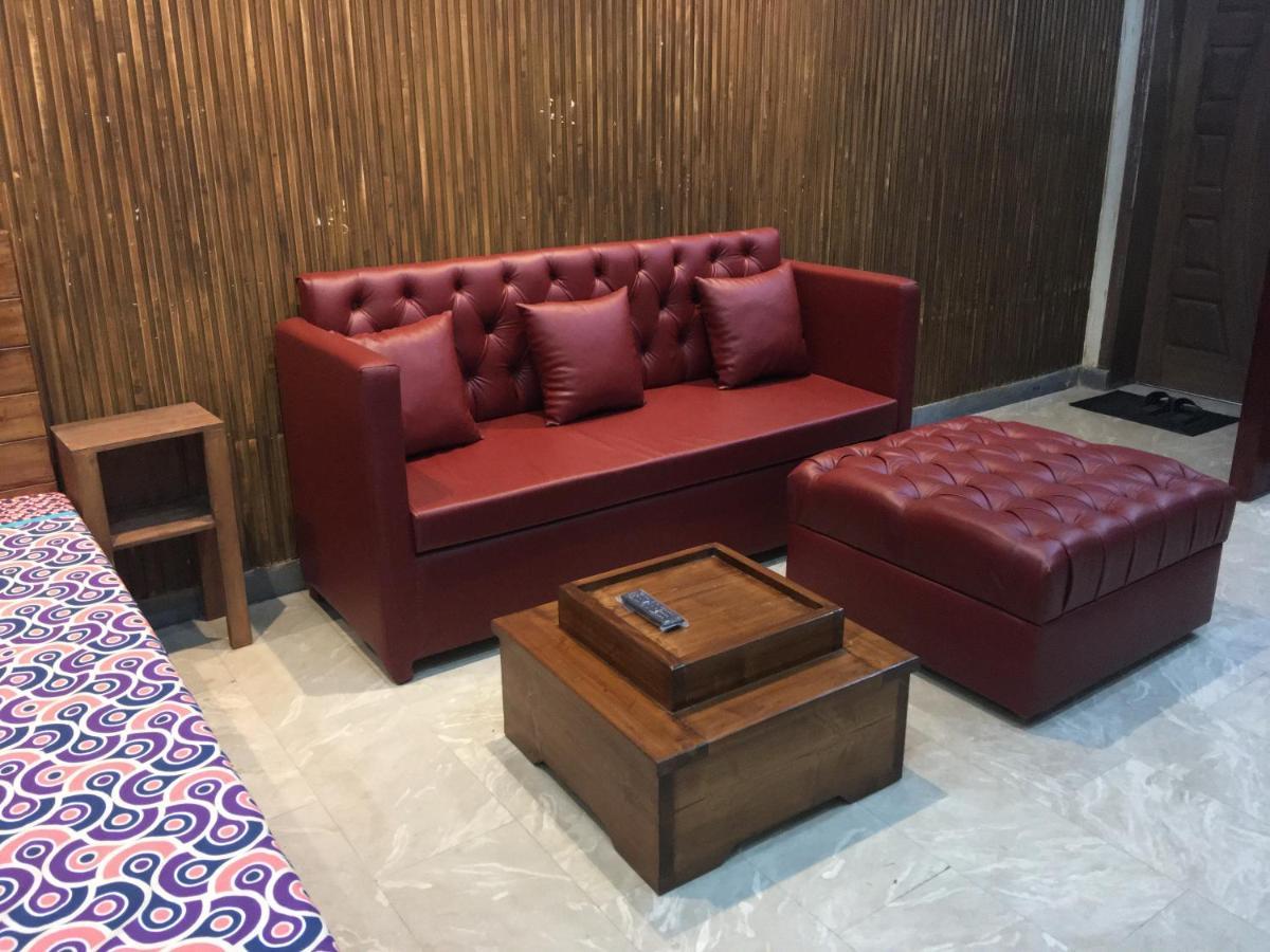 One Bed Studio Apartment Near Shaukat Khanum Lahore Buitenkant foto