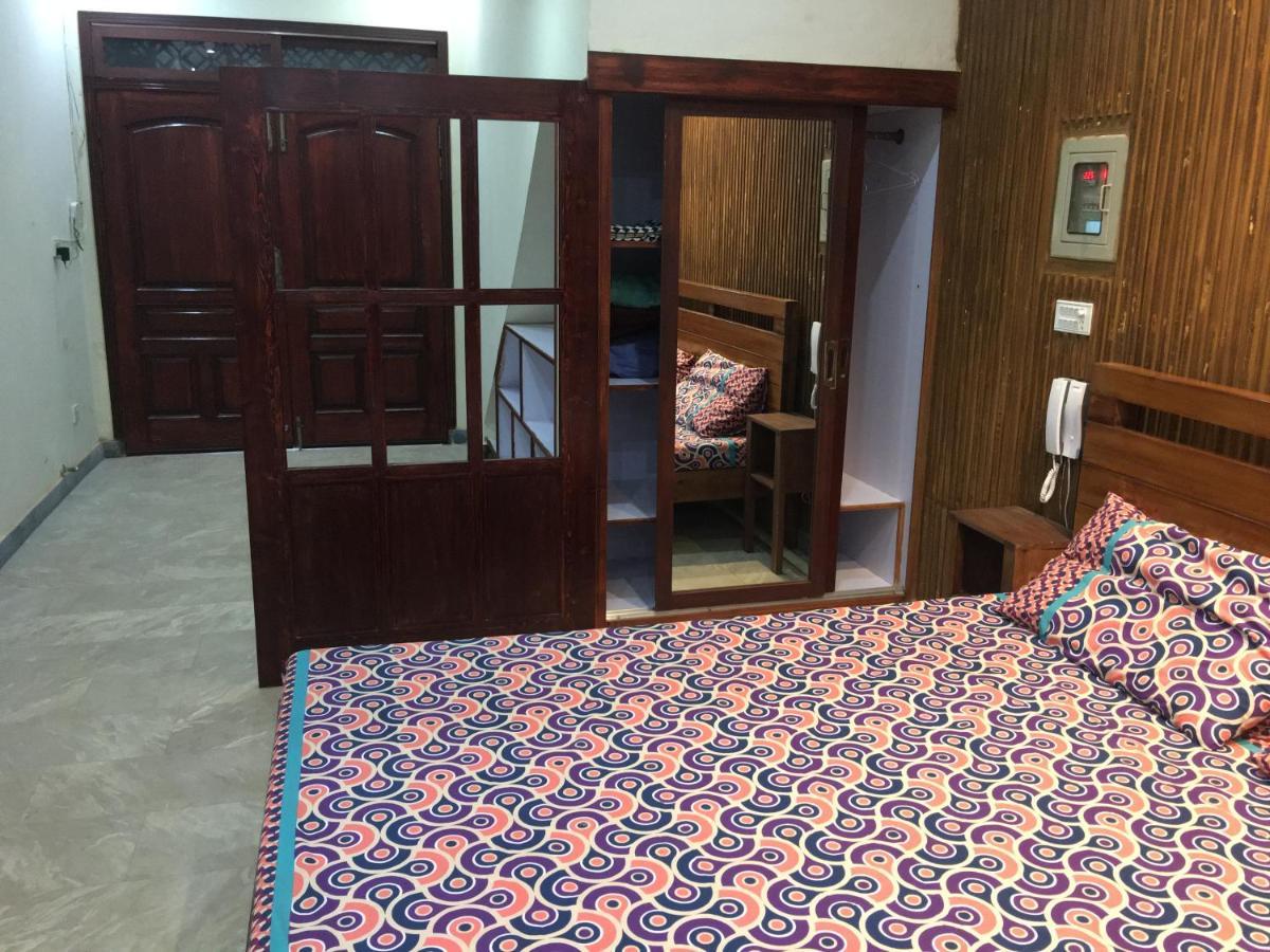 One Bed Studio Apartment Near Shaukat Khanum Lahore Buitenkant foto
